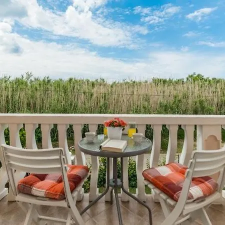 In With Sea View, Balcony, Air Conditioning, W-lan 667-2